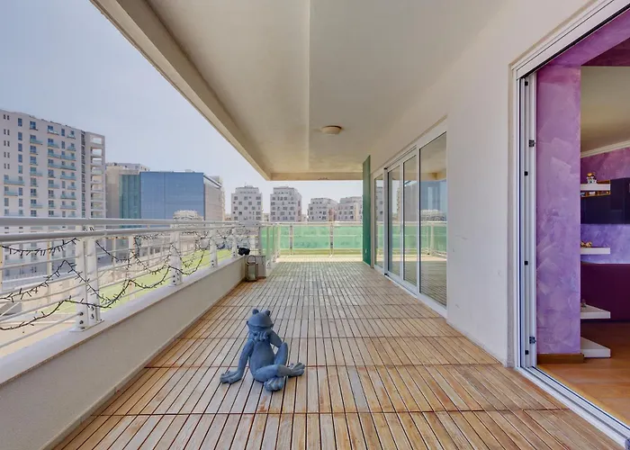 Seafront Apartment Sliema